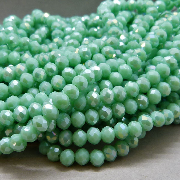 Glasperlen zart türkis